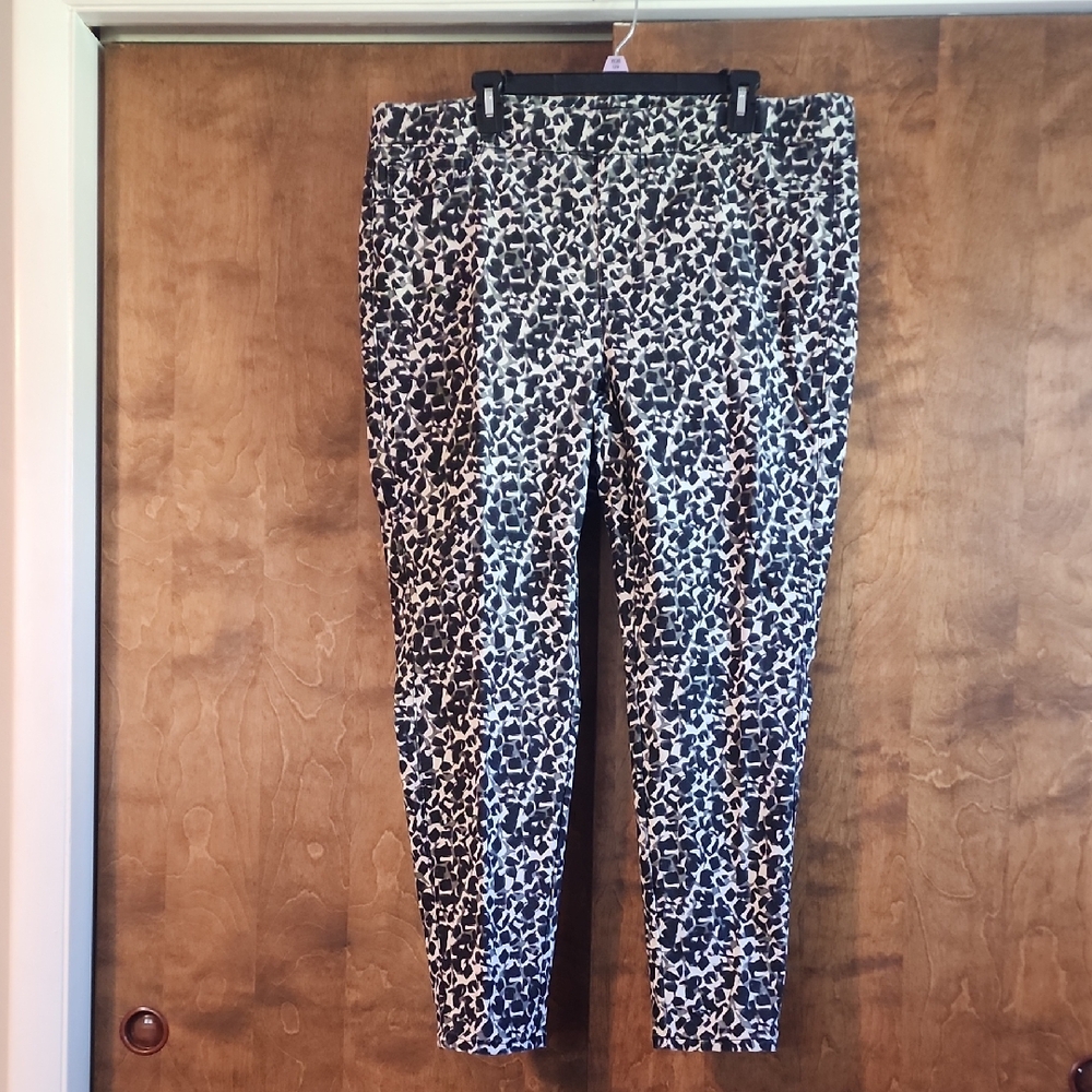 Royalty For Me Black and Cream  Patterned Pants